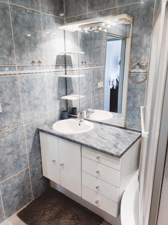Agreable Sejour A 10Mn De La Mer Theza Exteriör bild
